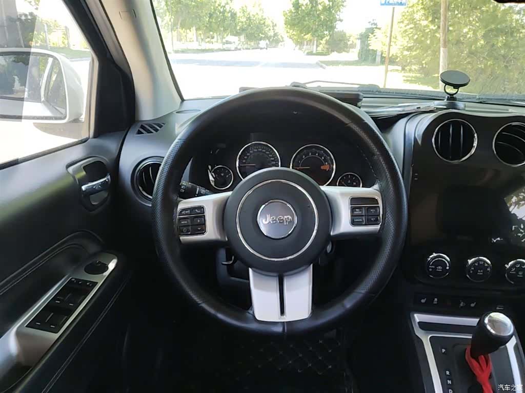 Jeep Compass, 2015 11