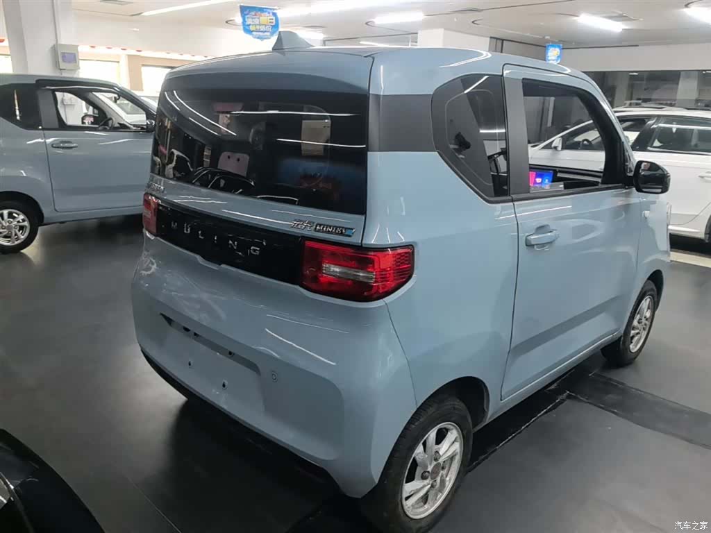 Wuling MINIEV, 2021 7