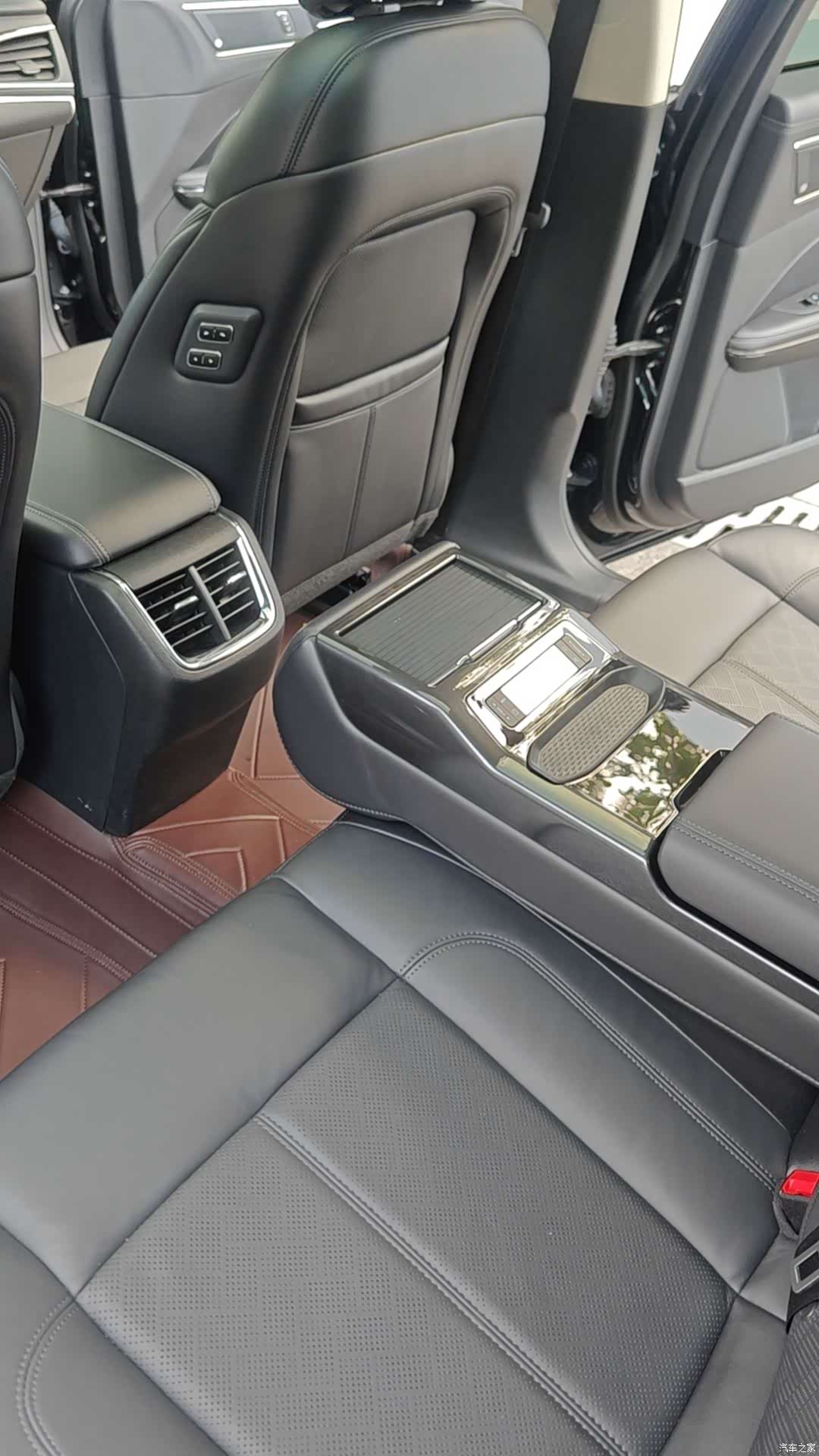 Ford Taurus, 2022 16