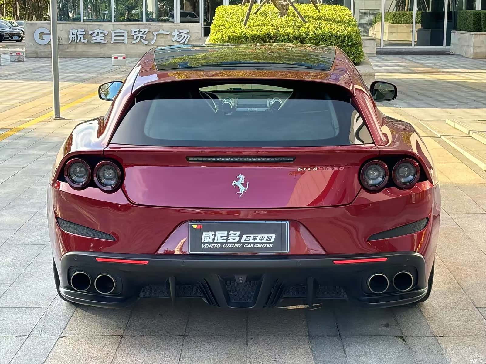 Ferrari GTC4Lus, 2017 12