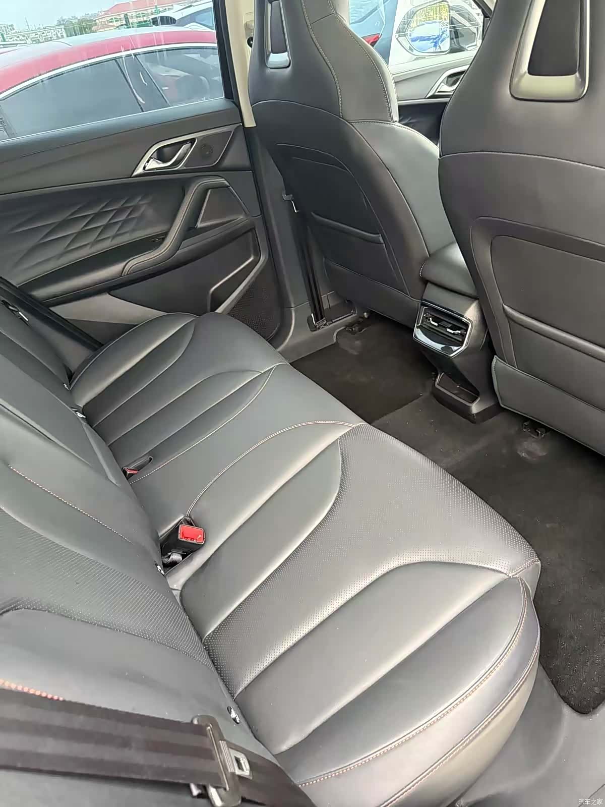 Roewe RX5, 2022 все фото