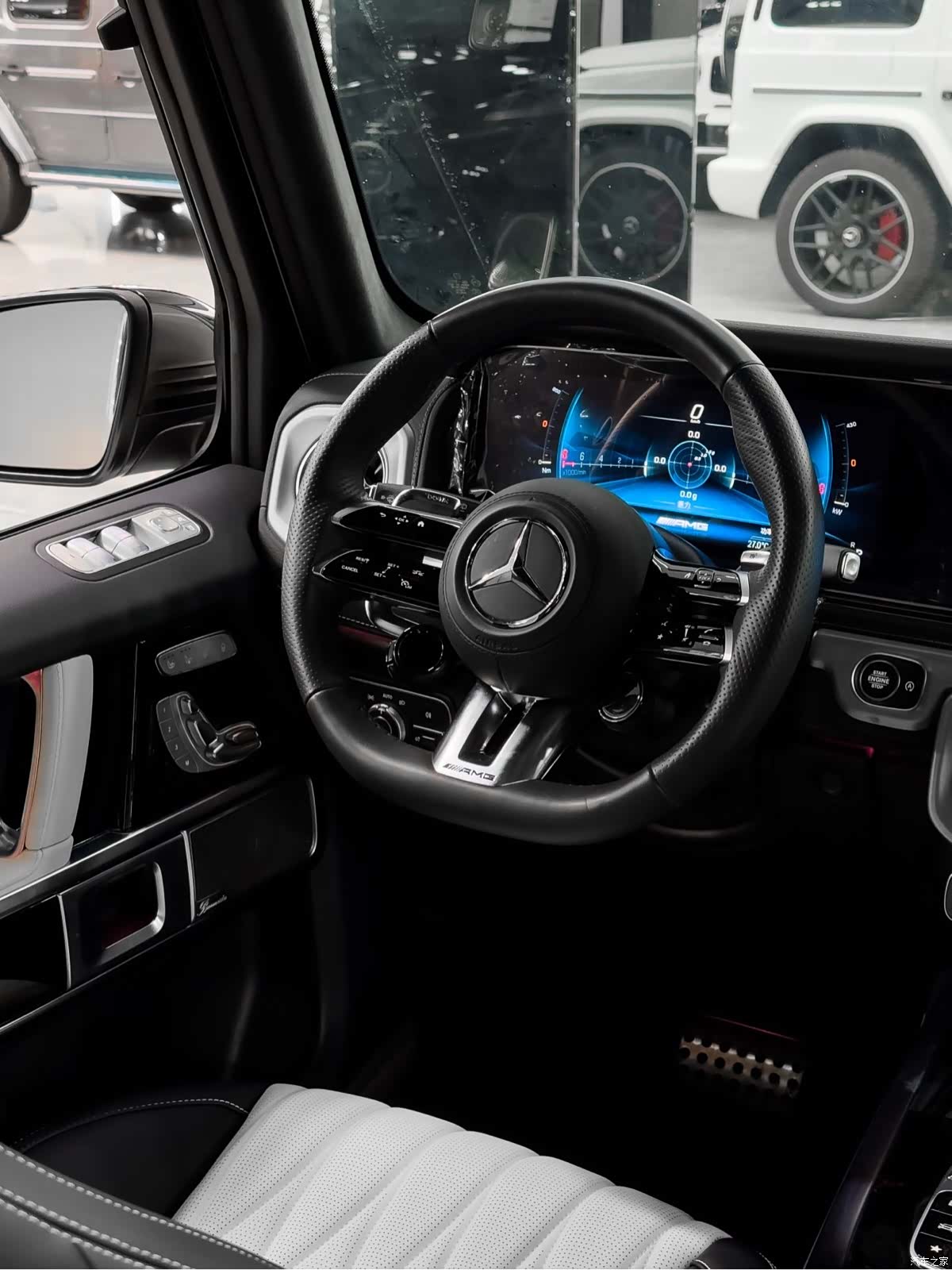 Mercedes-Benz G-Class, 2025 13