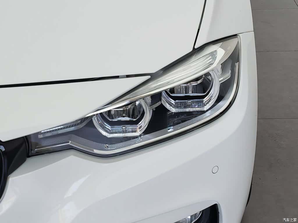 BMW 3 Series, 2018 7