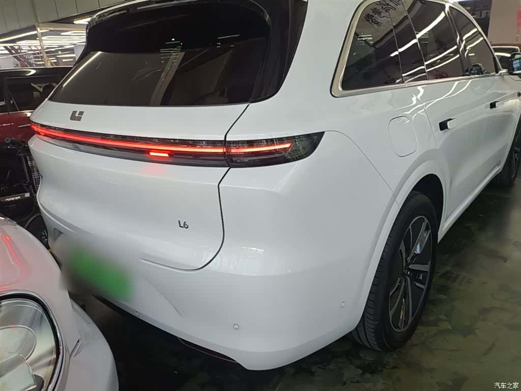 Li Auto L6, 2025 7