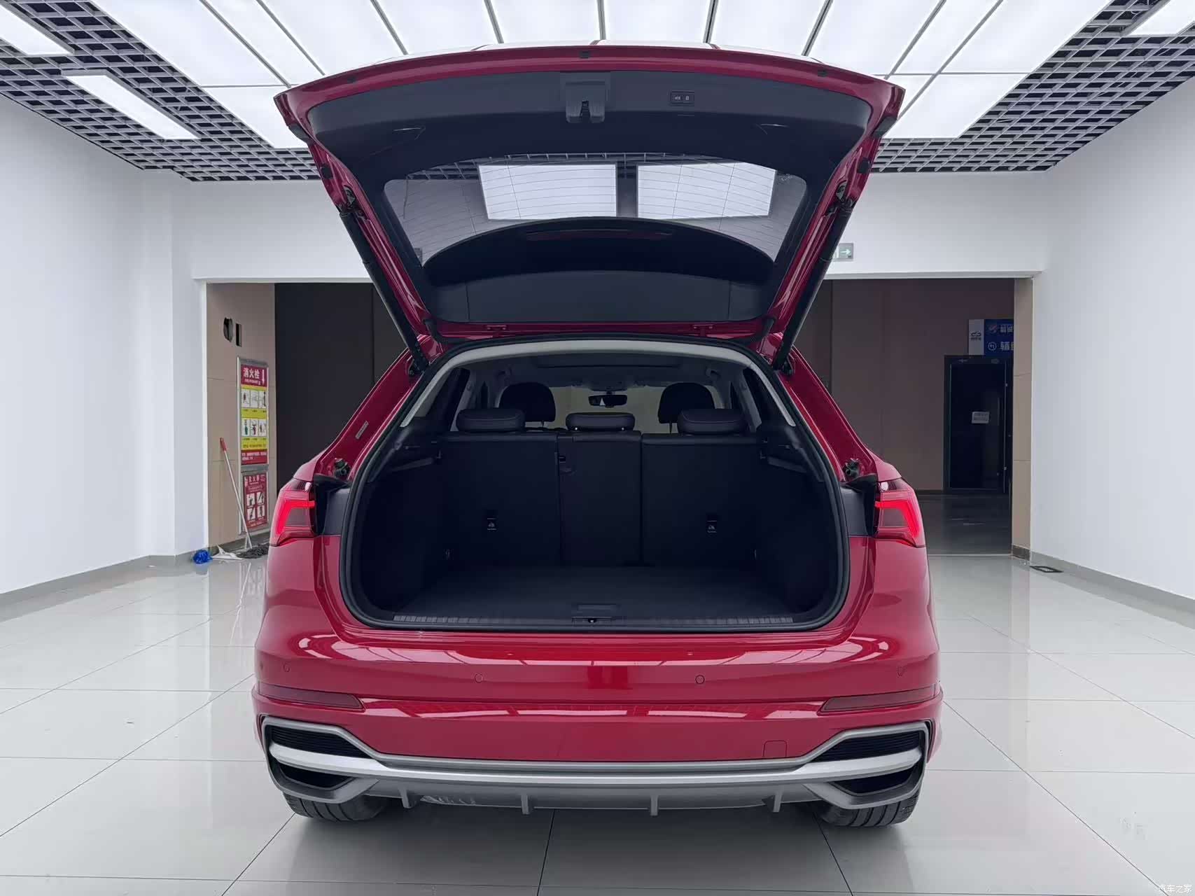 Audi Q3, 2021 6
