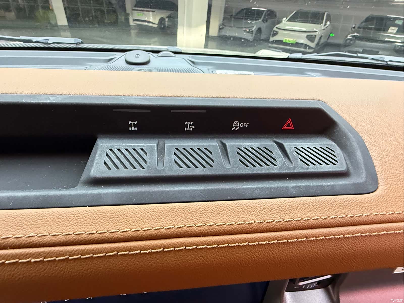 Ford Bronco, 2025 14