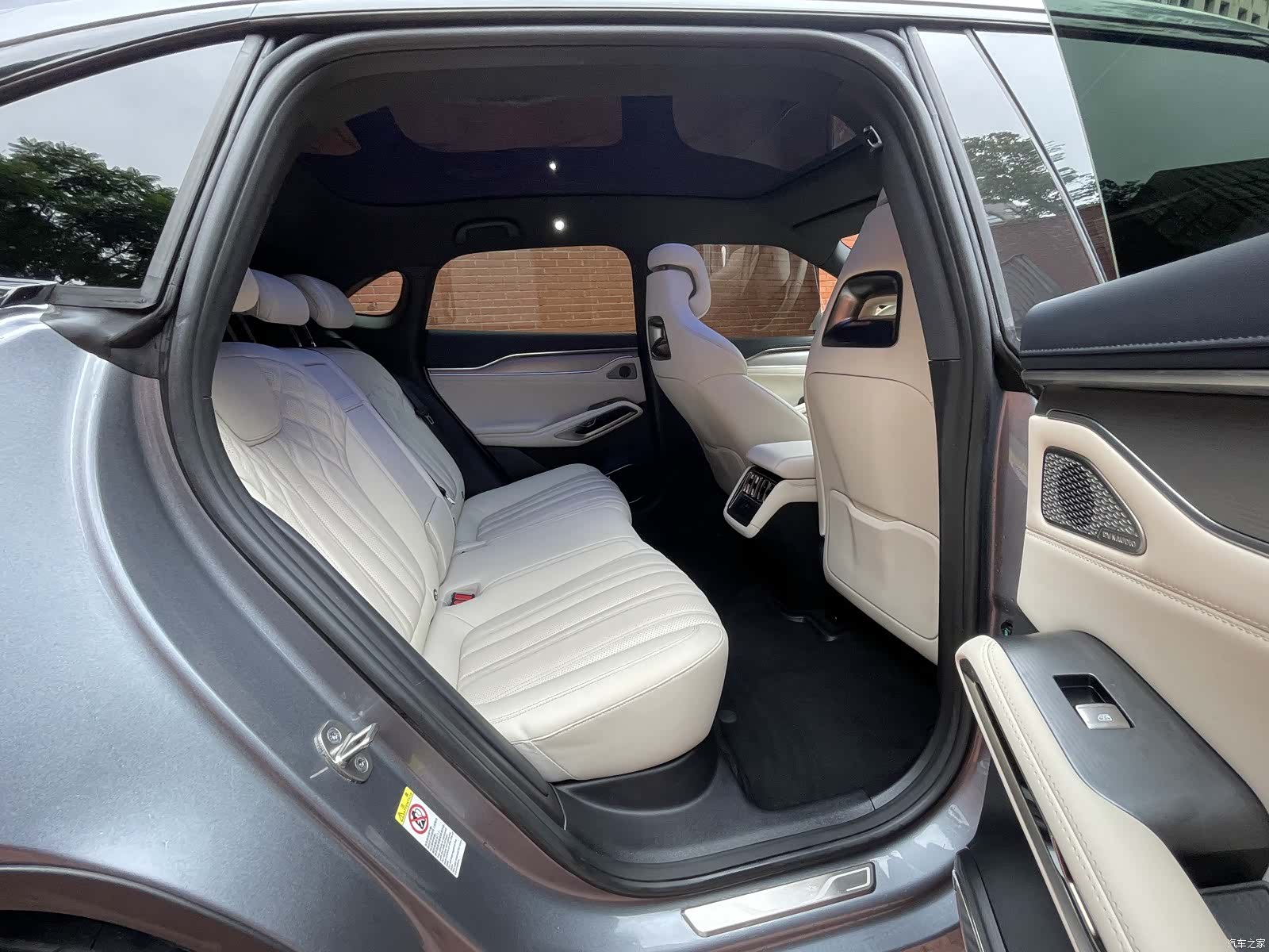 BYD Song, 2023 10