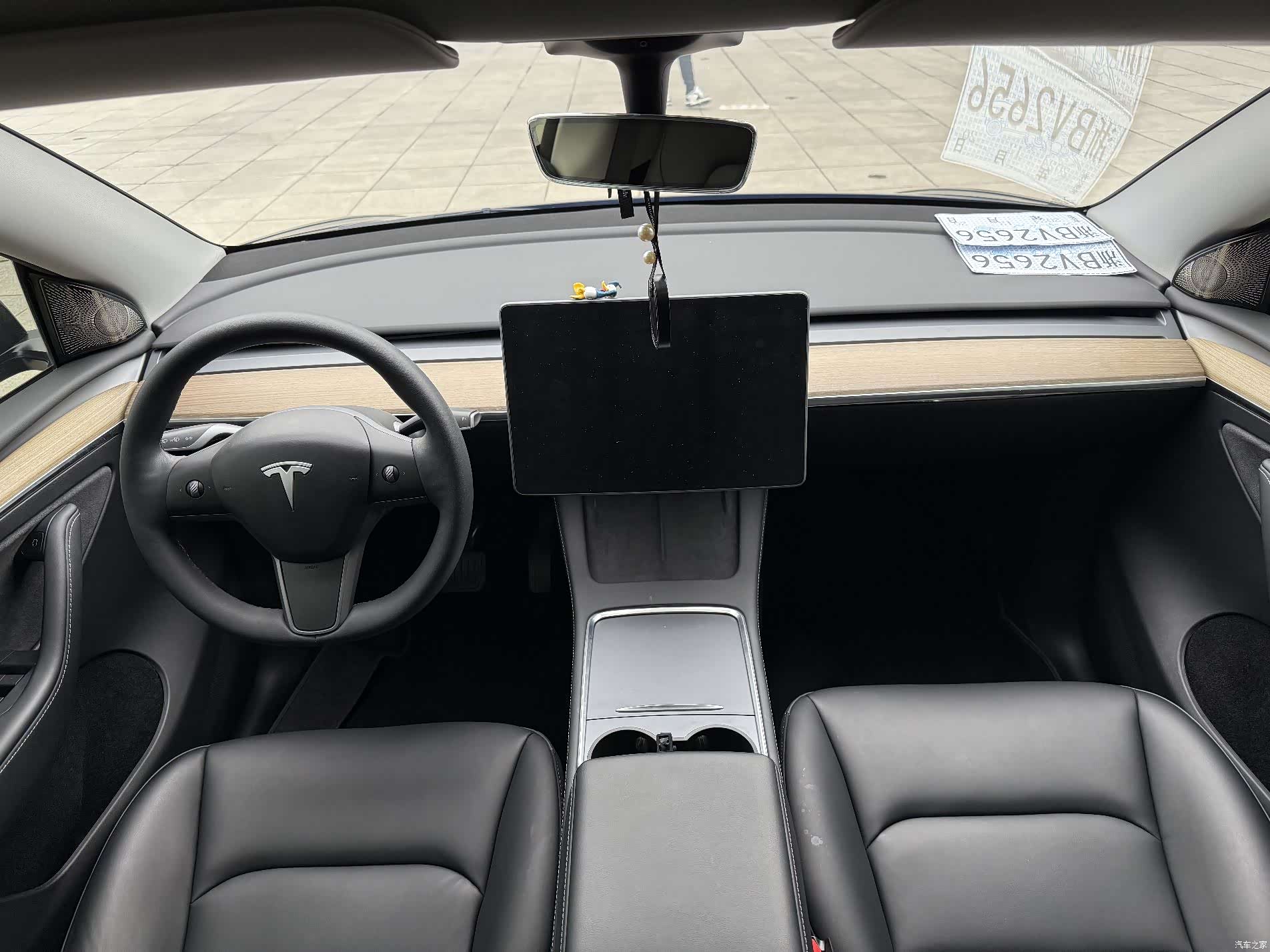 Tesla Model Y, 2022 7