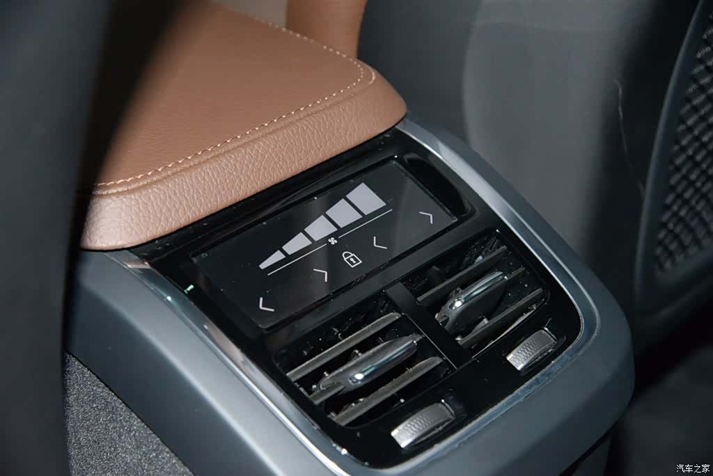 Volvo V90, 2023 11
