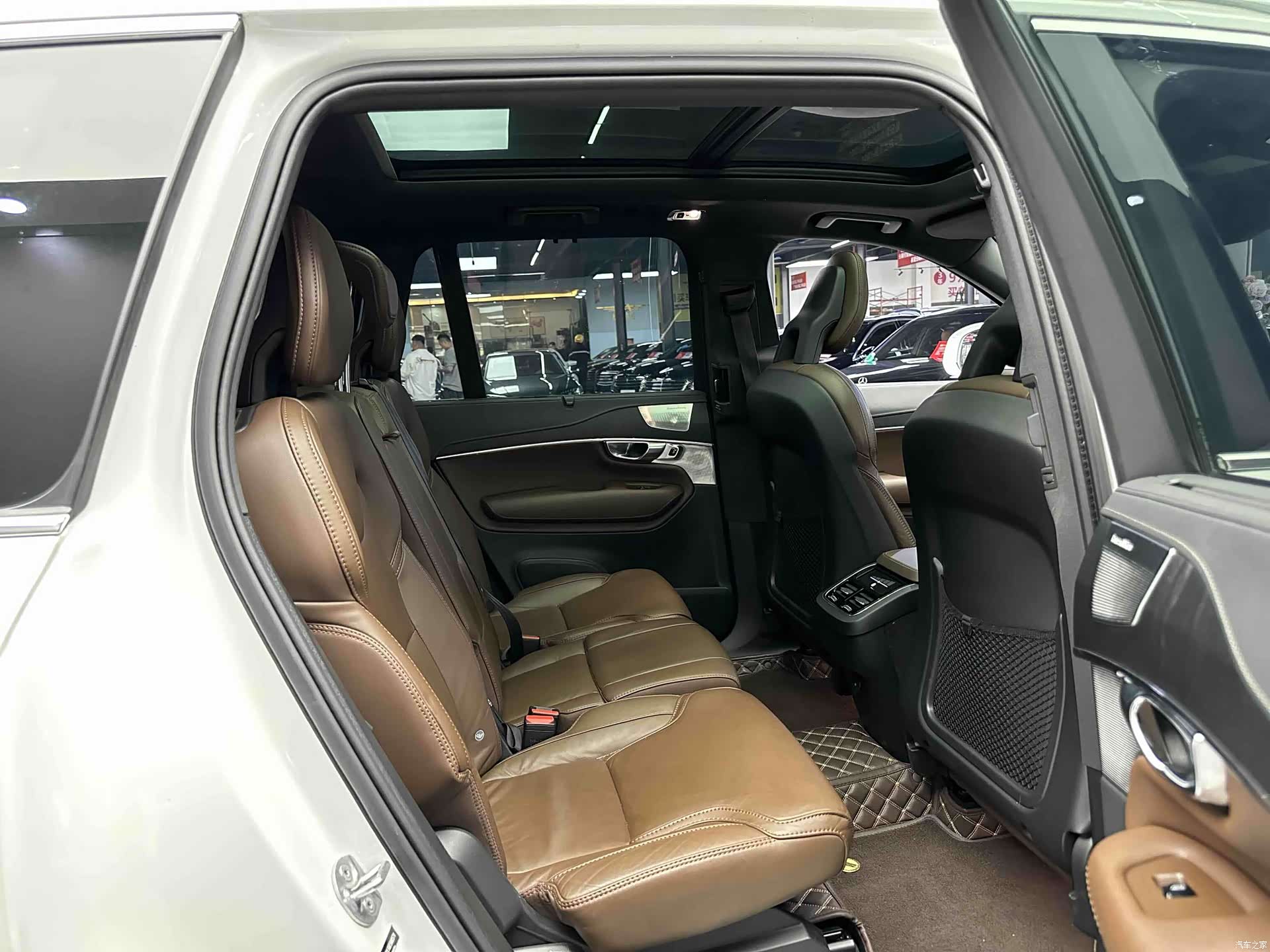 Volvo XC90, 2022 6