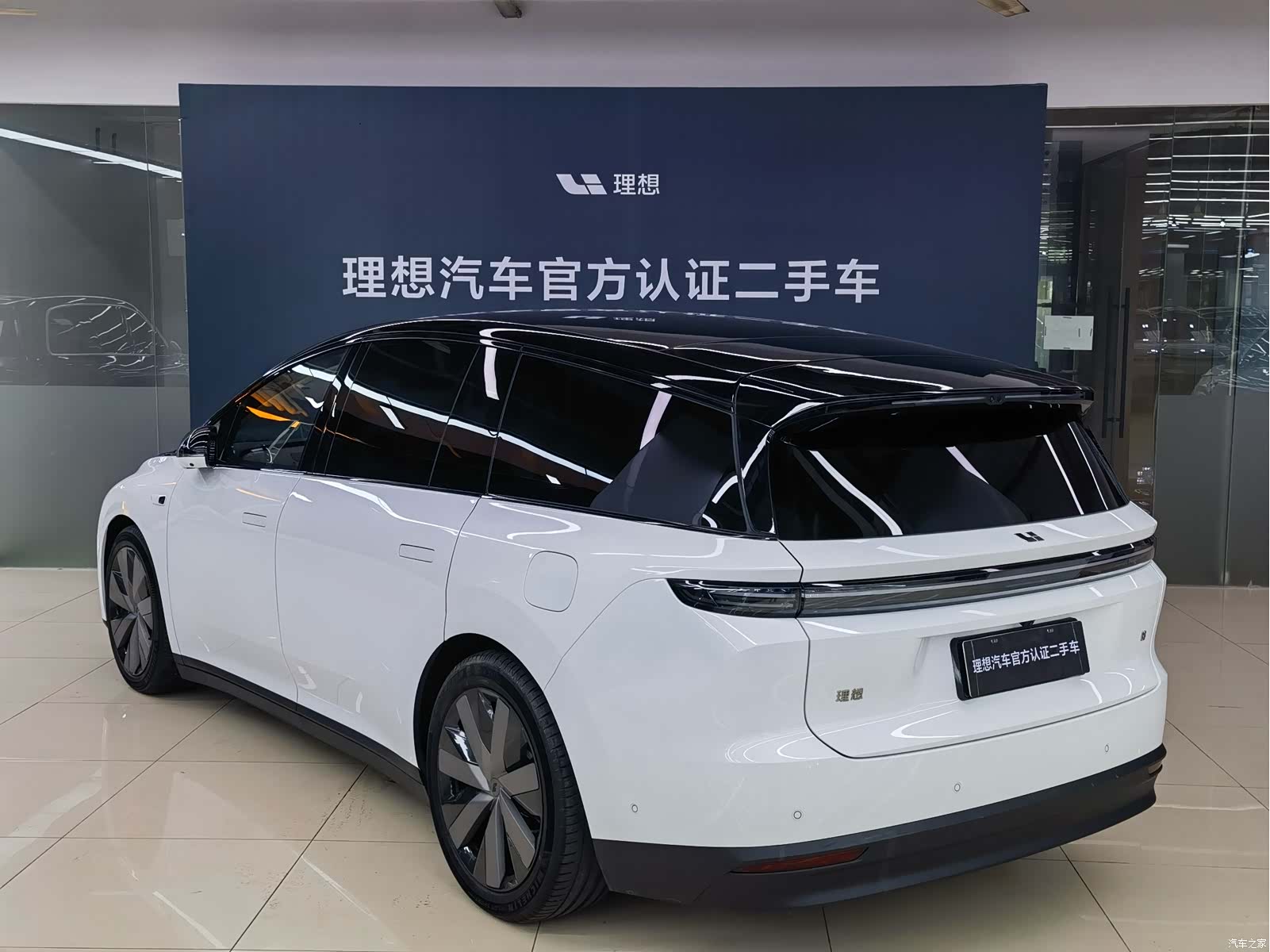 Li Auto i8, 2025 16