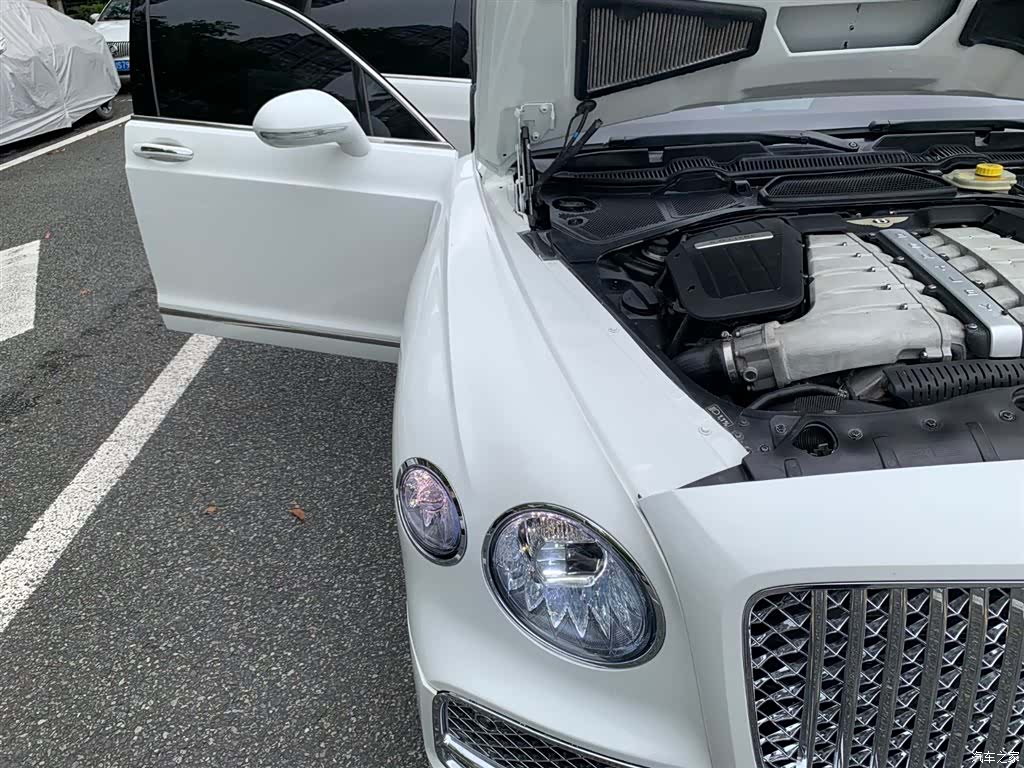 Bentley Flying Spur, 2008 19