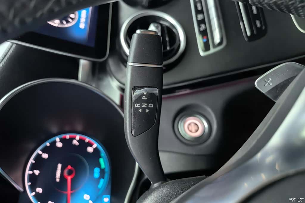 Mercedes-Benz C-Class, 2021 16