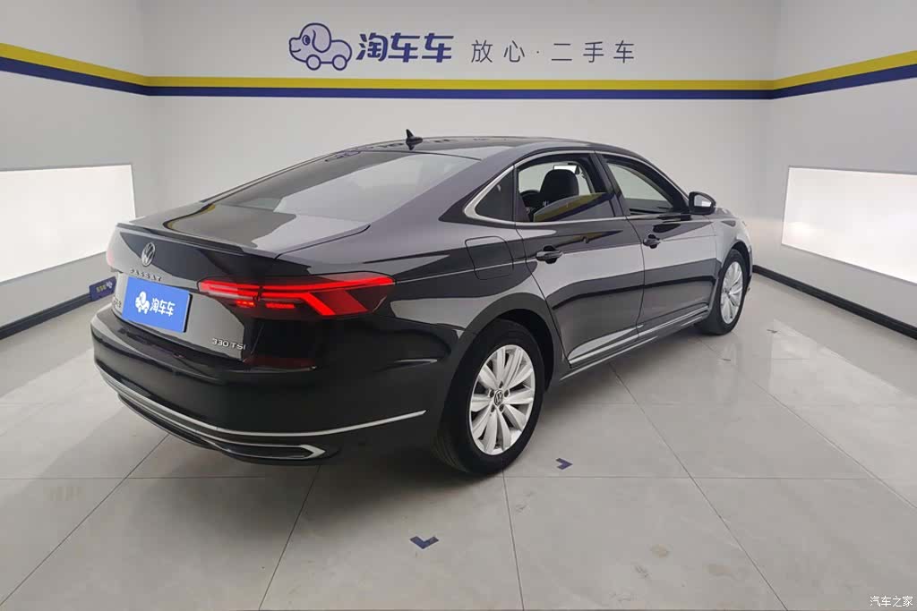Volkswagen Passat, 2021 3
