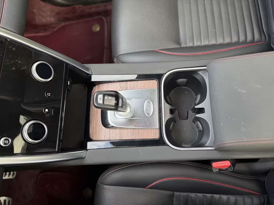 Land Rover Discover sports