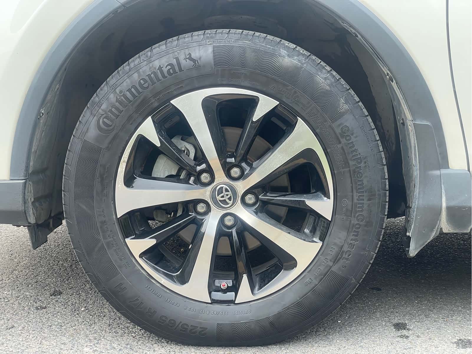 Toyota RAV4, 2017 9