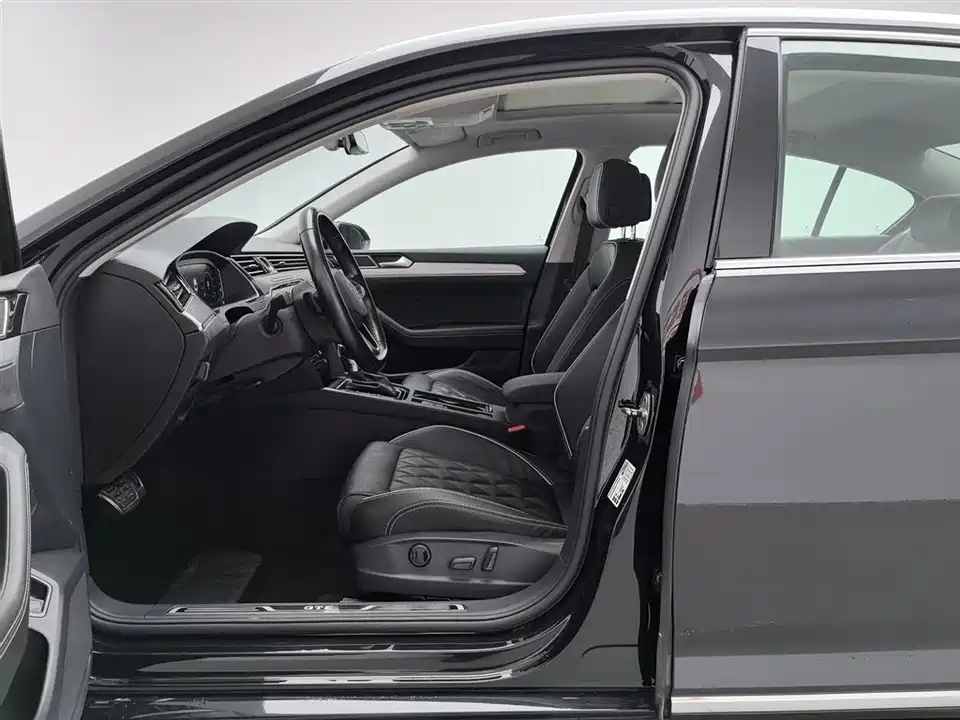 Volkswagen Magotan GTE