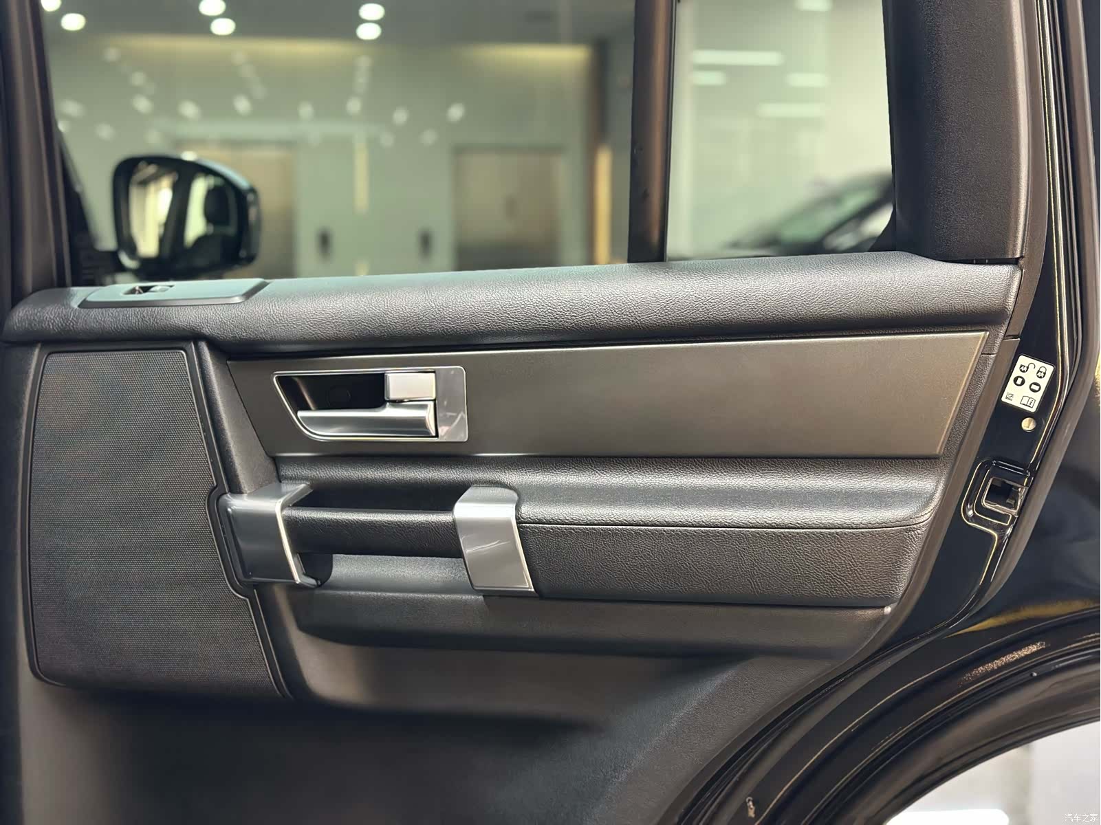 Land Rover Discovery, 2019 11