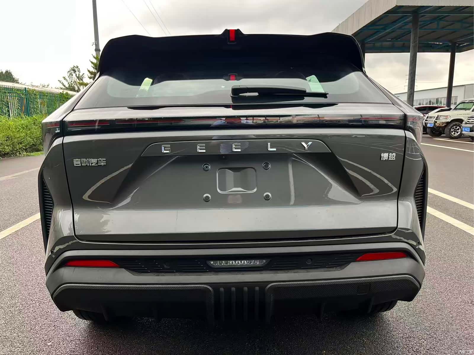 Geely Boyue, 2026 все фото