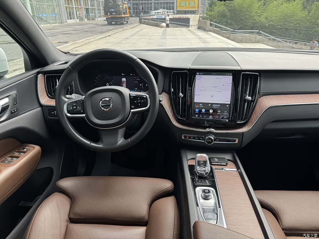 Volvo XC60, 2022 8