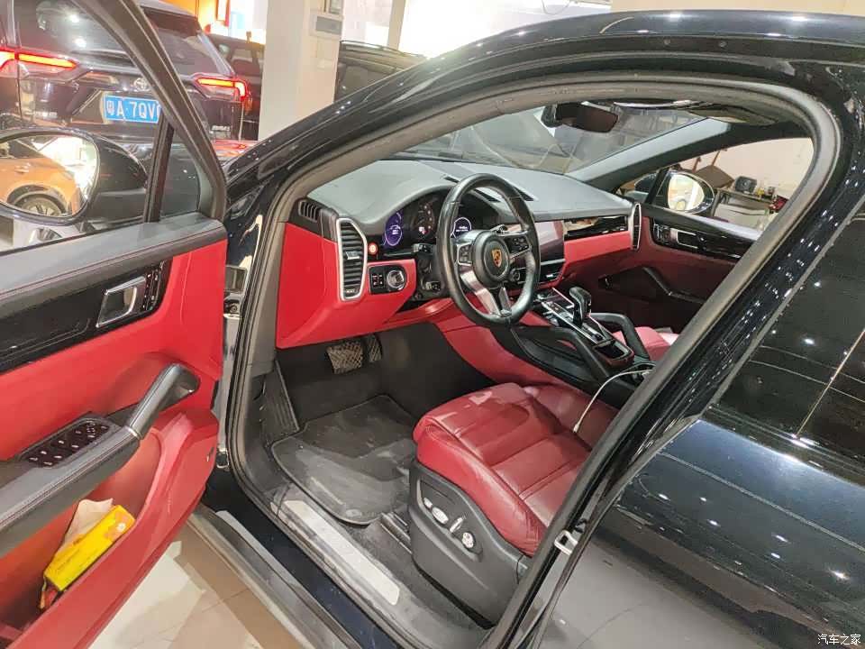 Porsche Coupé, 2021 2