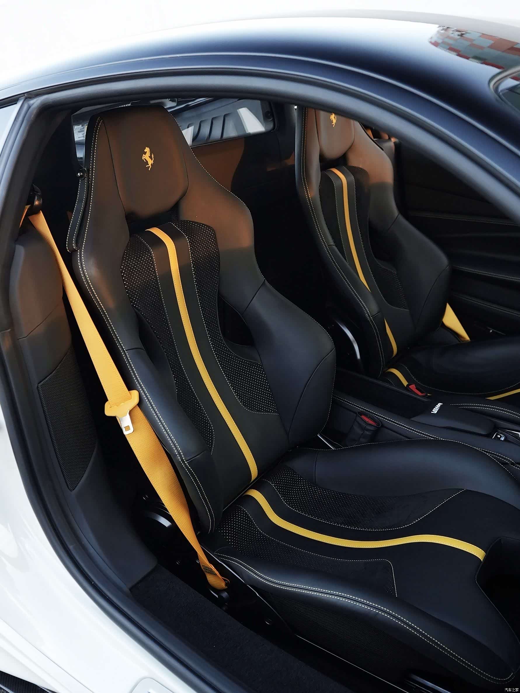 Ferrari F8, 2023 12