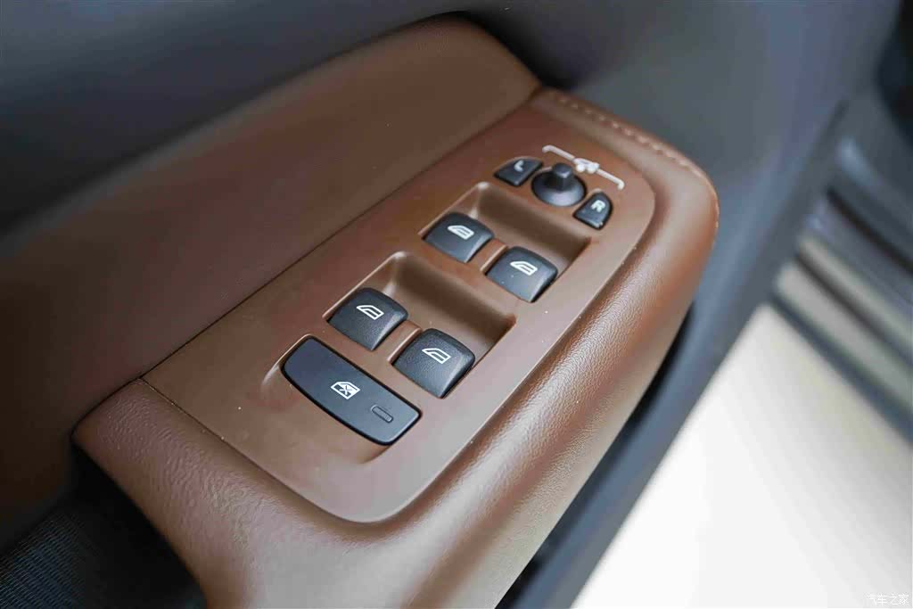 Volvo XC60, 2022 11