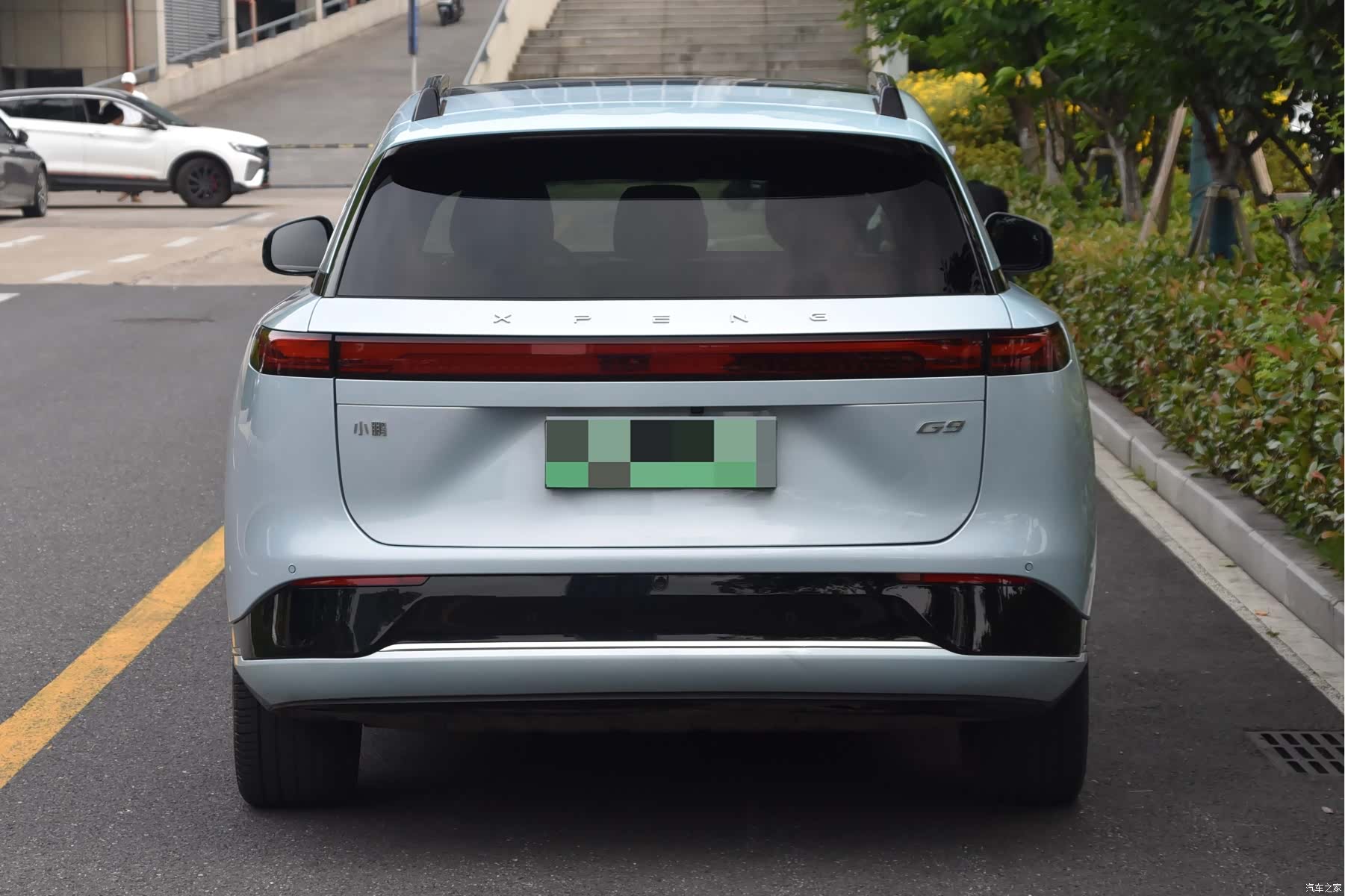 Xpeng G9, 2023 все фото