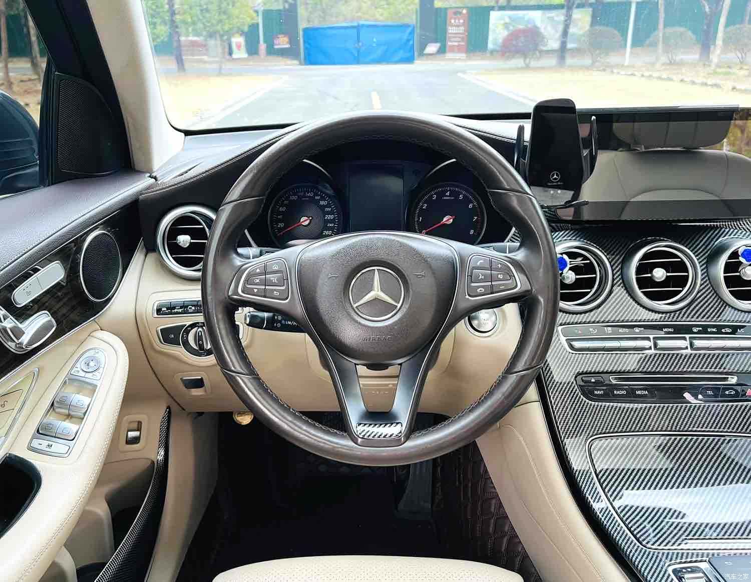 Mercedes-Benz GLC, 2016 7