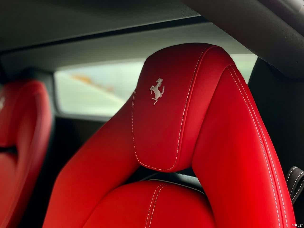 Ferrari F8, 2022 9