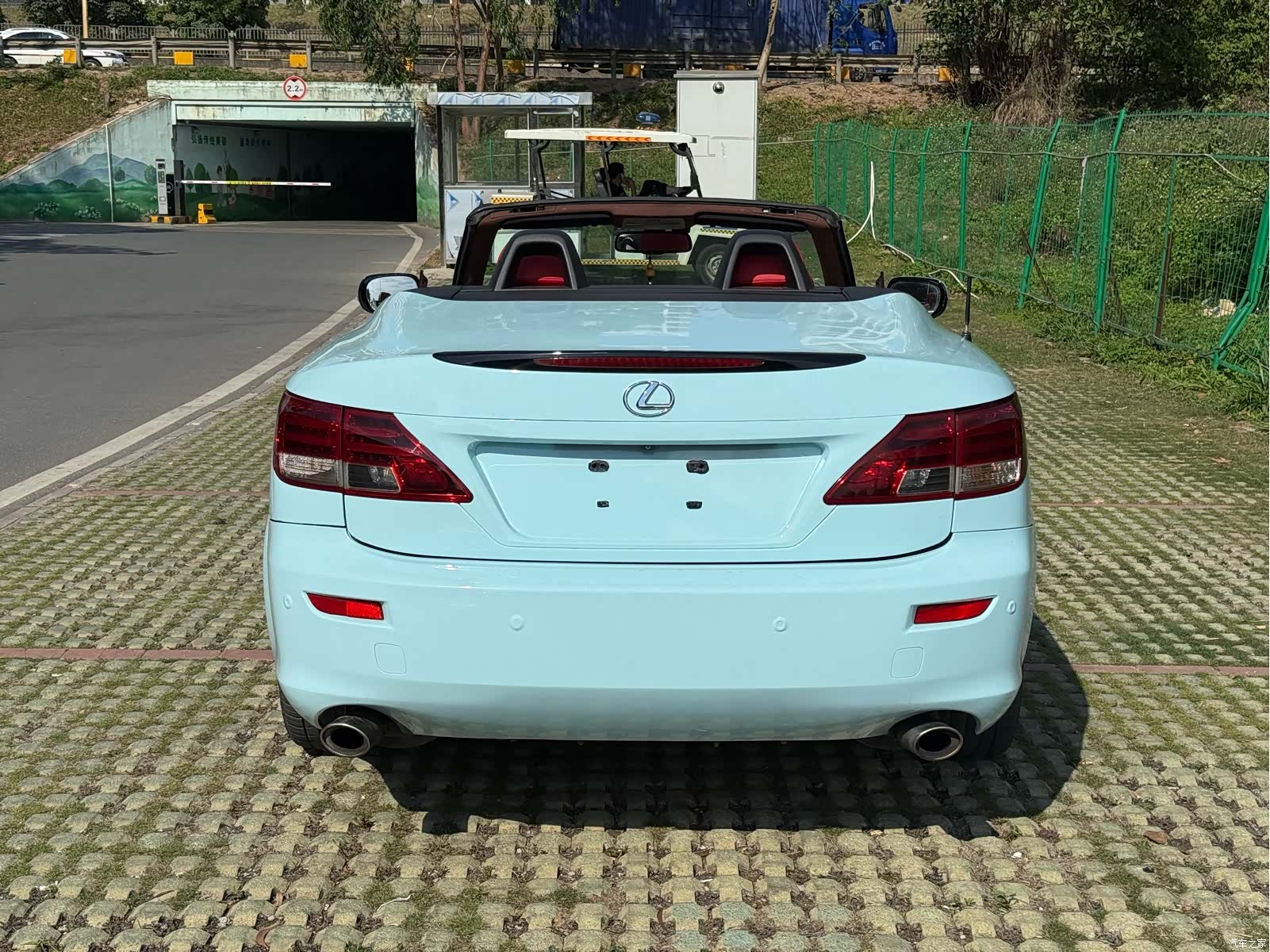 Lexus IS, 2013 9