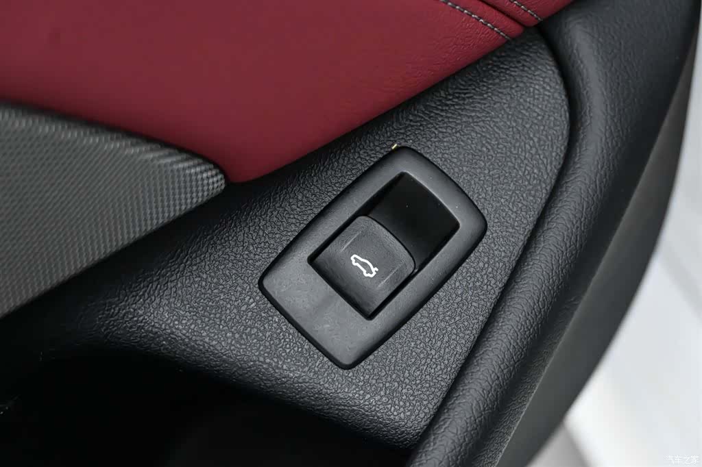 BMW 5 Series, 2024 26