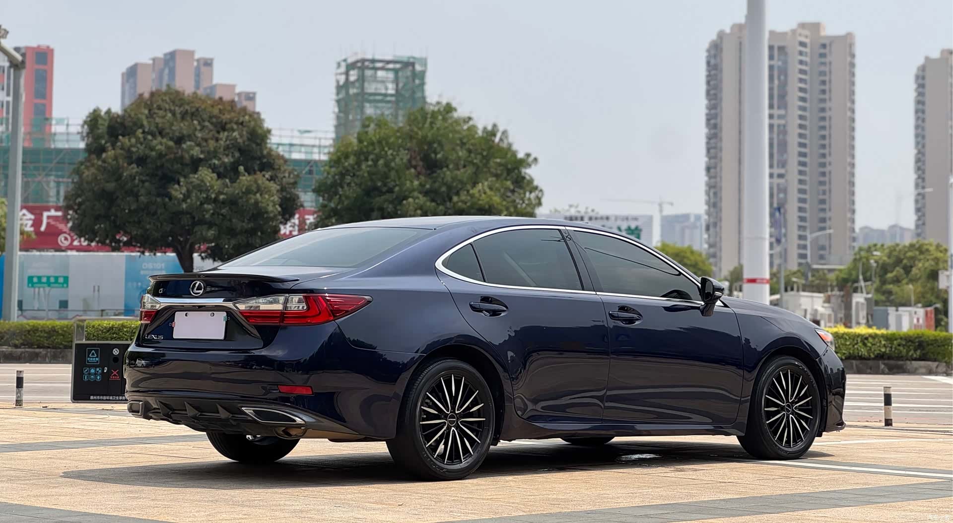 Lexus ES, 2018 12