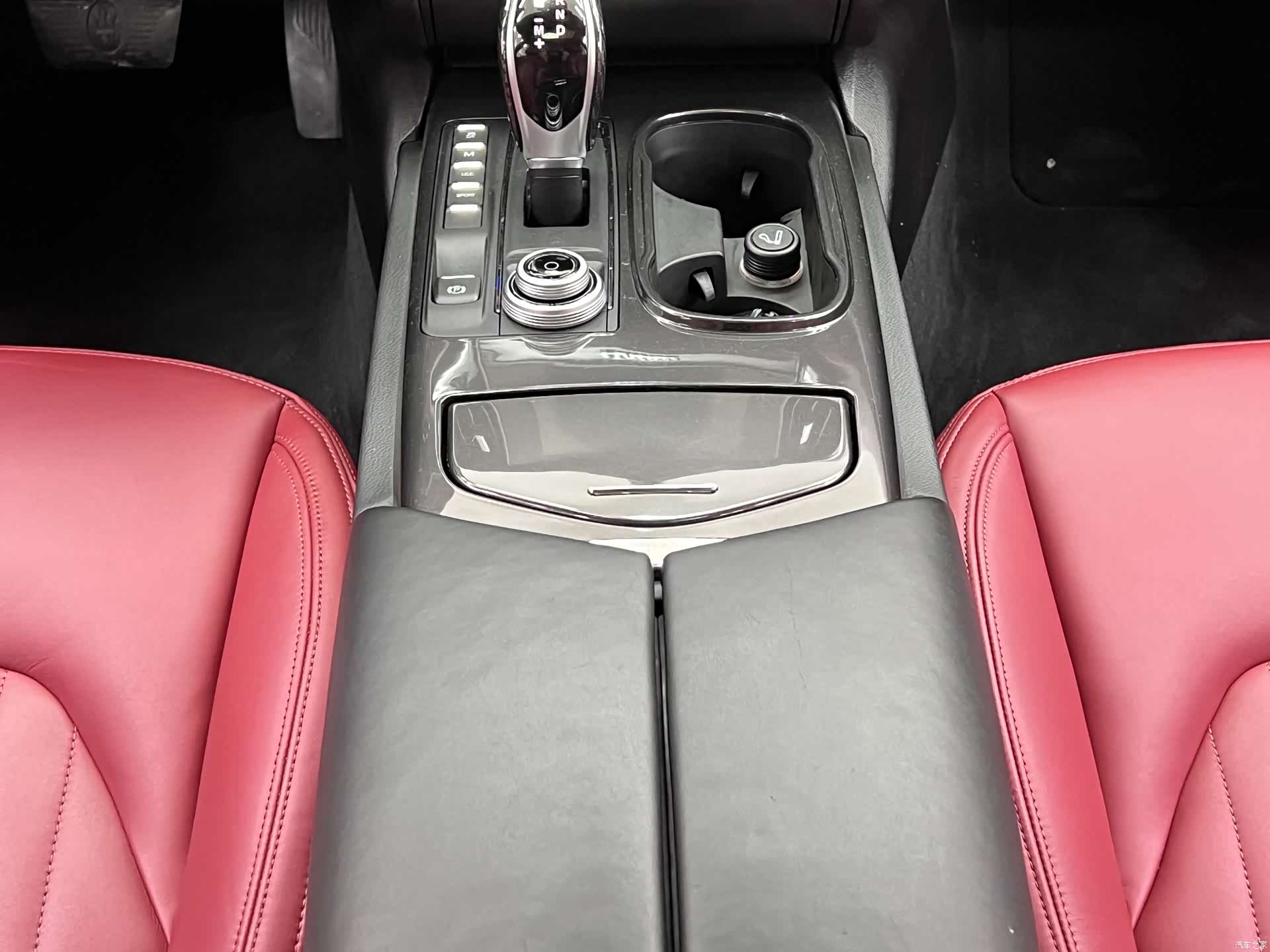 Maserati Ghibli, 2017 25