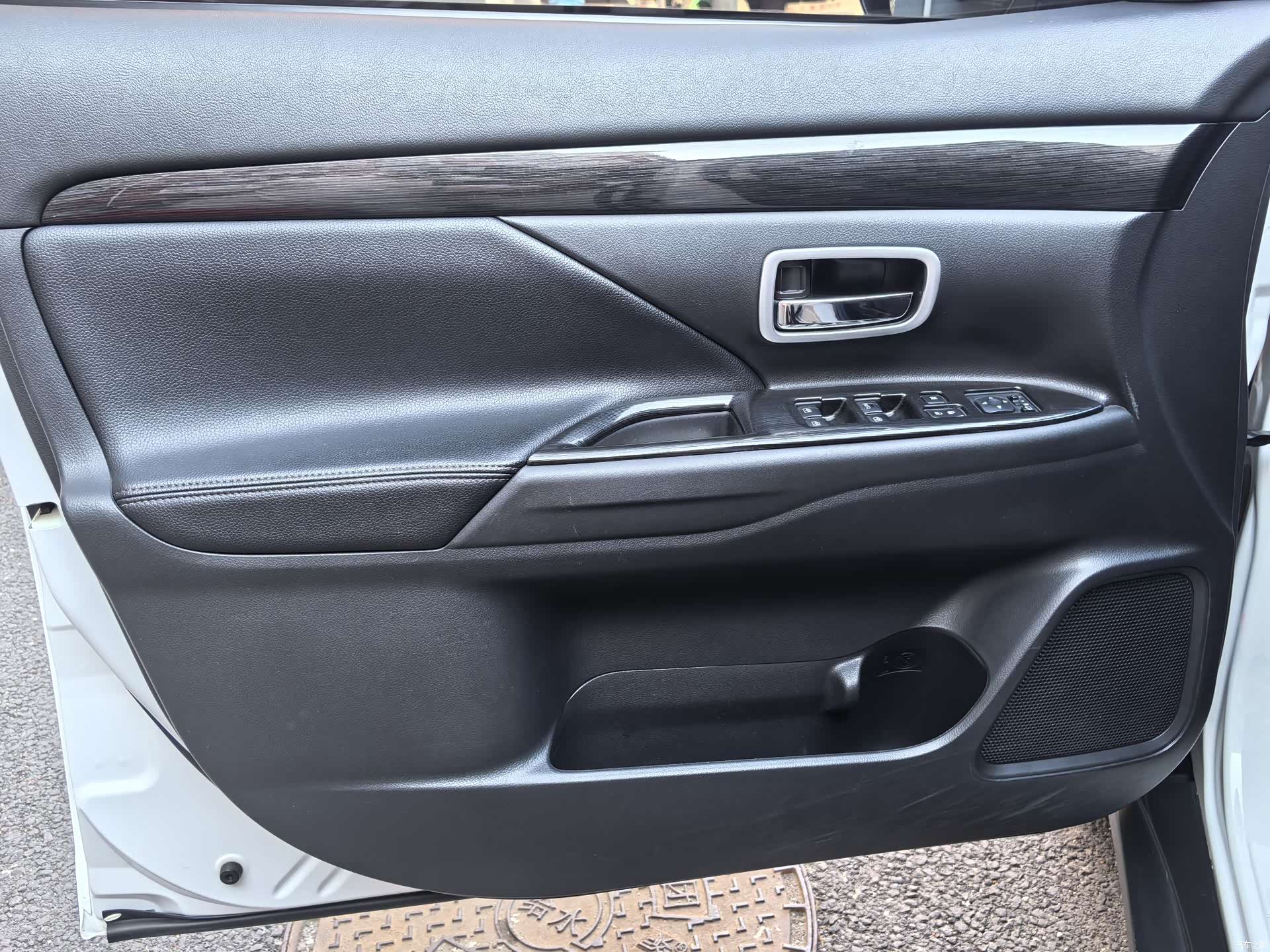 Mitsubishi Outlander, 2017 13