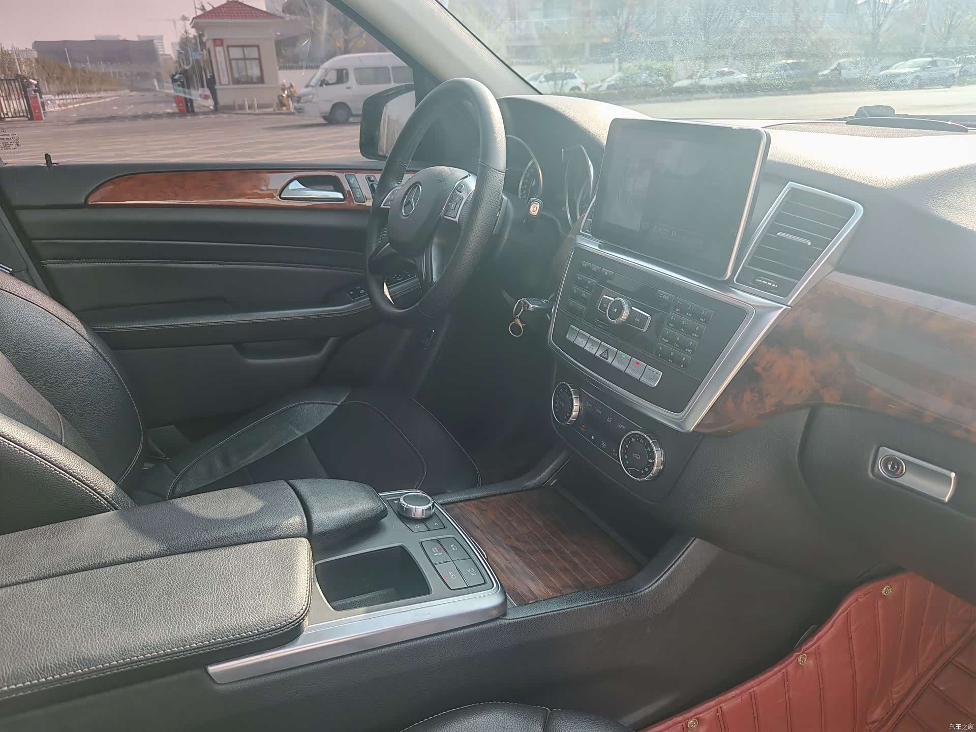 Mercedes-Benz M-Class, 2014 11