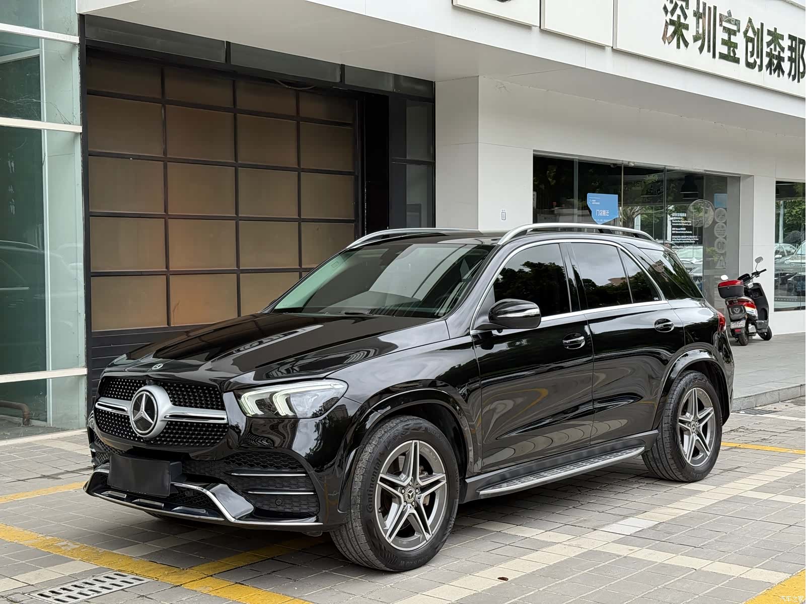 Mercedes-Benz GLE, 2021 1