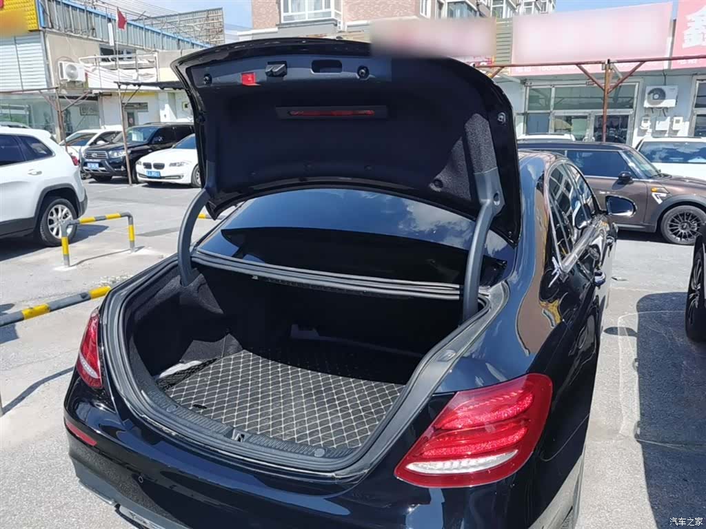 Mercedes-Benz E-Class, 2019 19