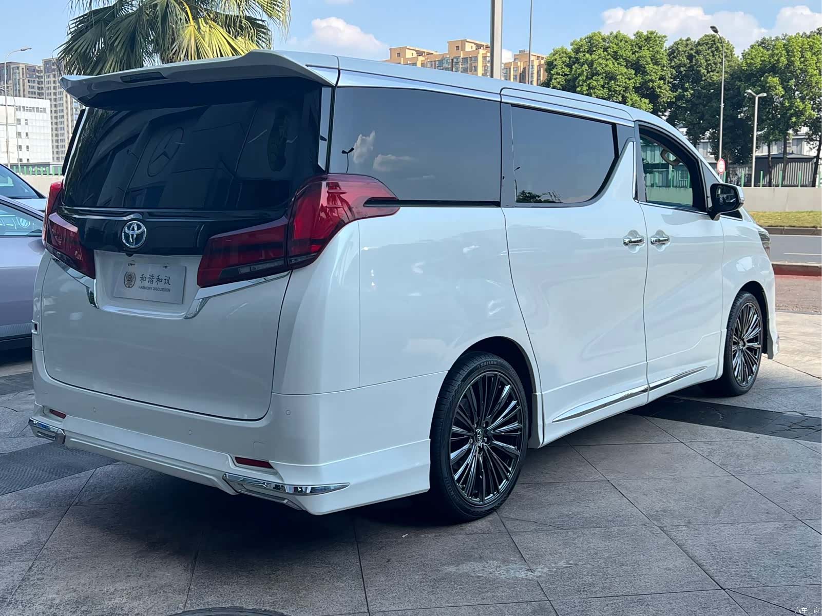 Toyota Alphard, 2020 17