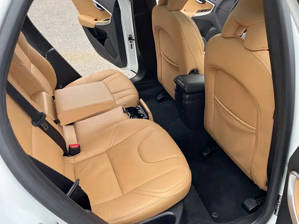 Volvo V40 Volvo V40