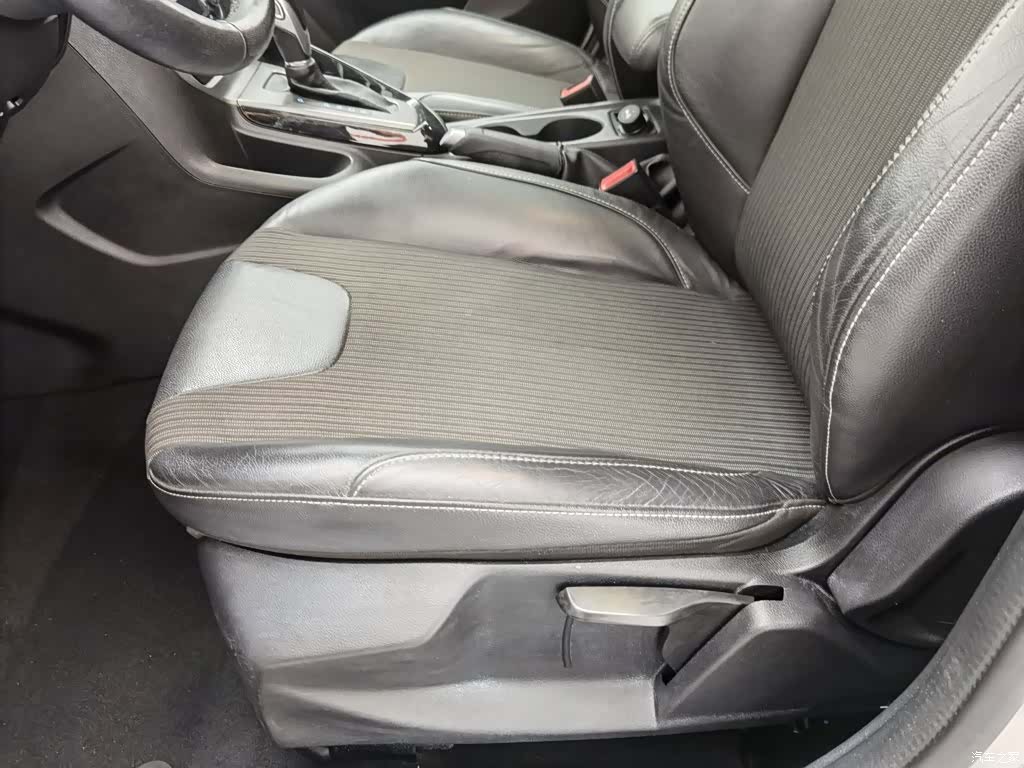 Ford Focus, 2014 20