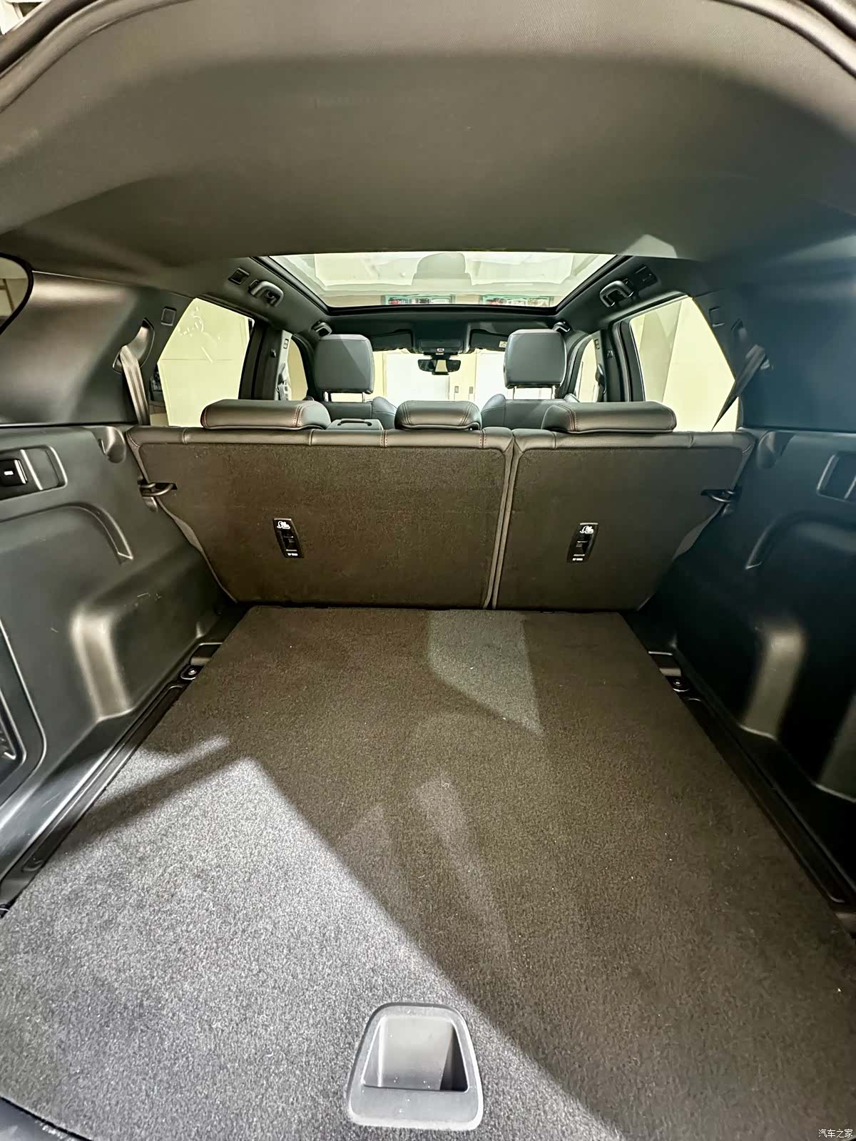 Land Rover Discovery, 2020 16