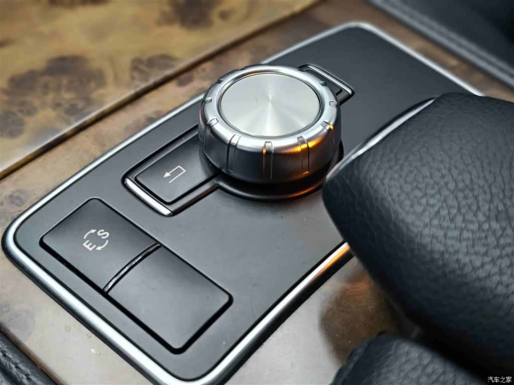 Mercedes-Benz CLS, 2015 9