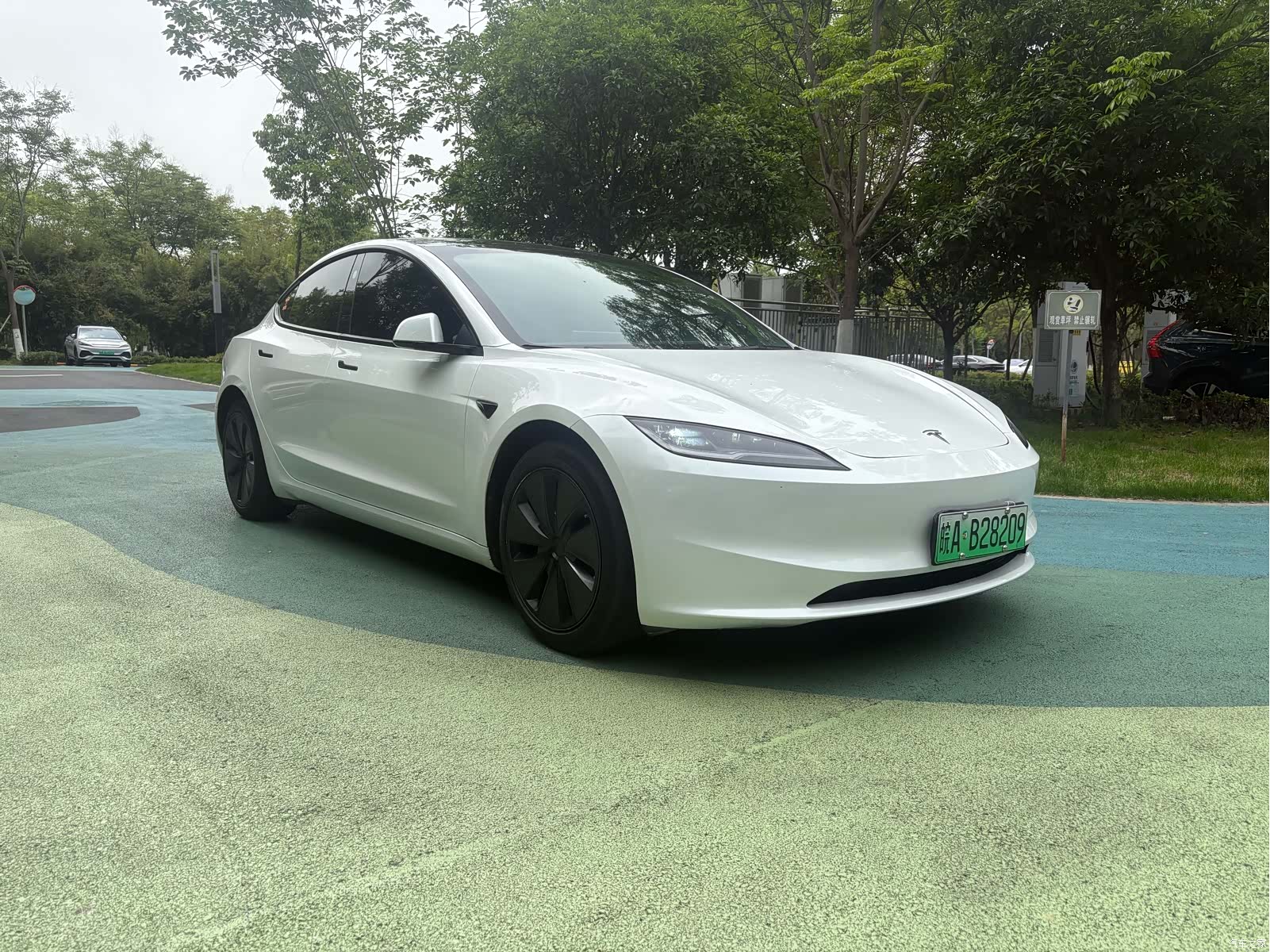 Tesla Model 3, 2023 3