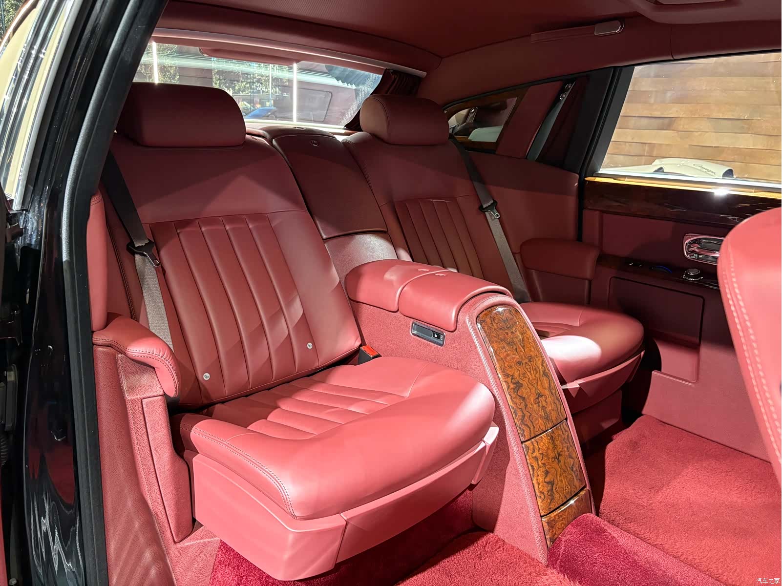 Rolls-Royce Phantom, 2012 22