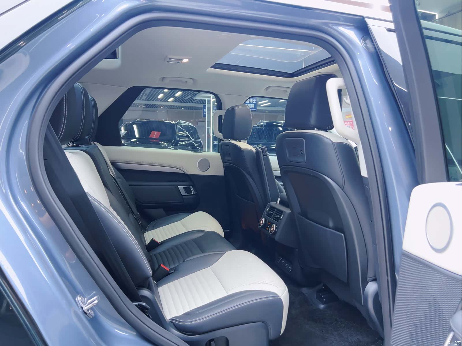 Land Rover Discovery, 2021 7