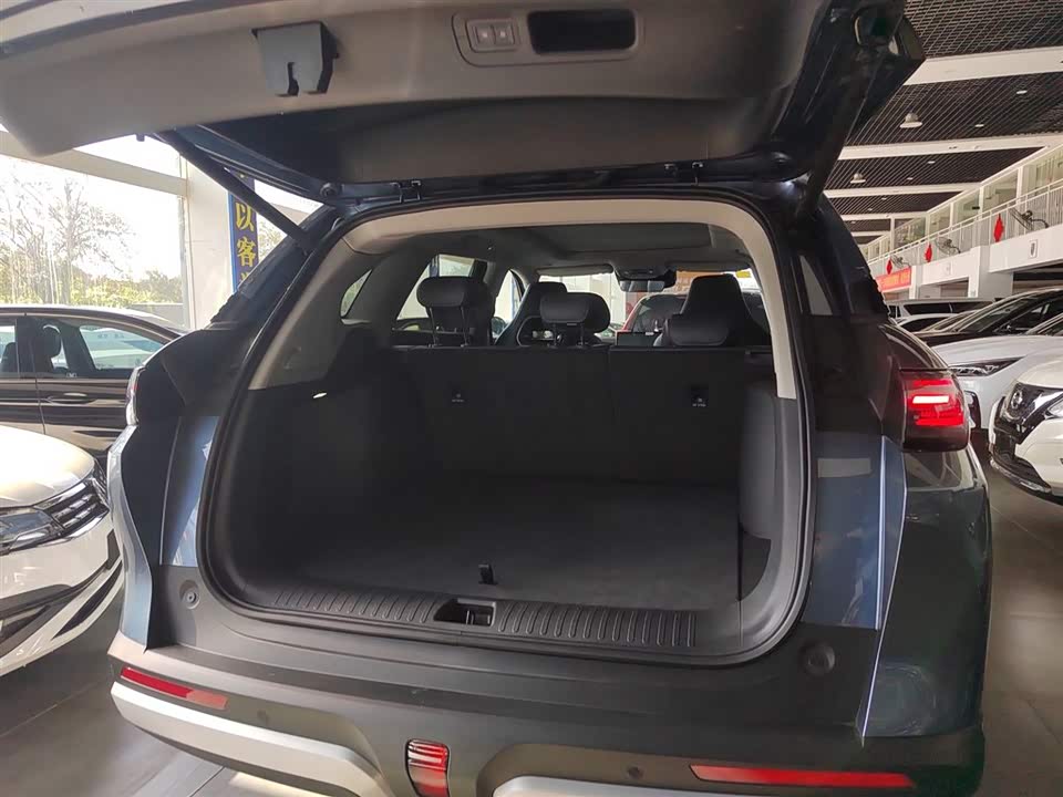 BYD Sea Lion 07 DM-i