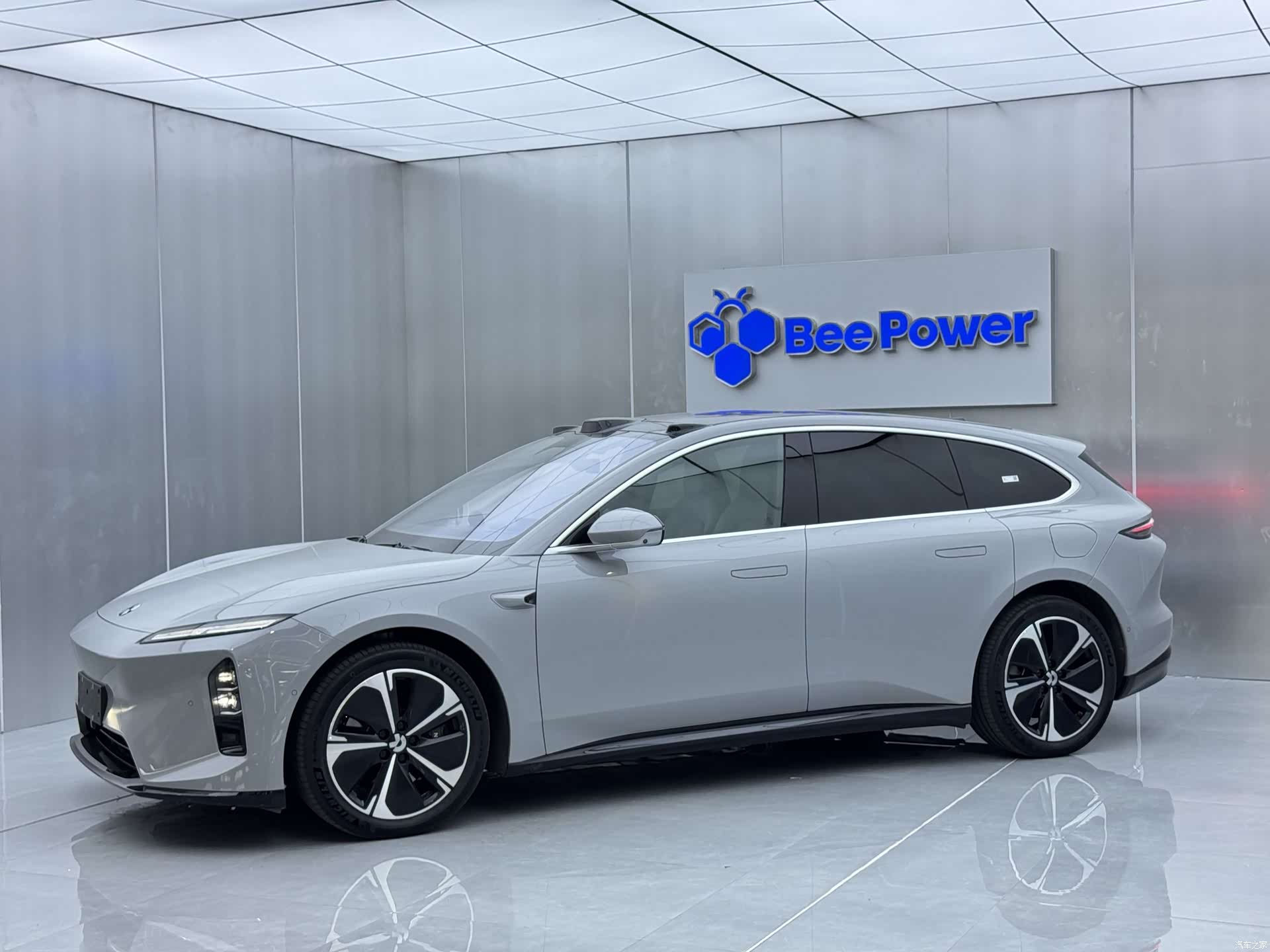NIO ET5, 2025 4