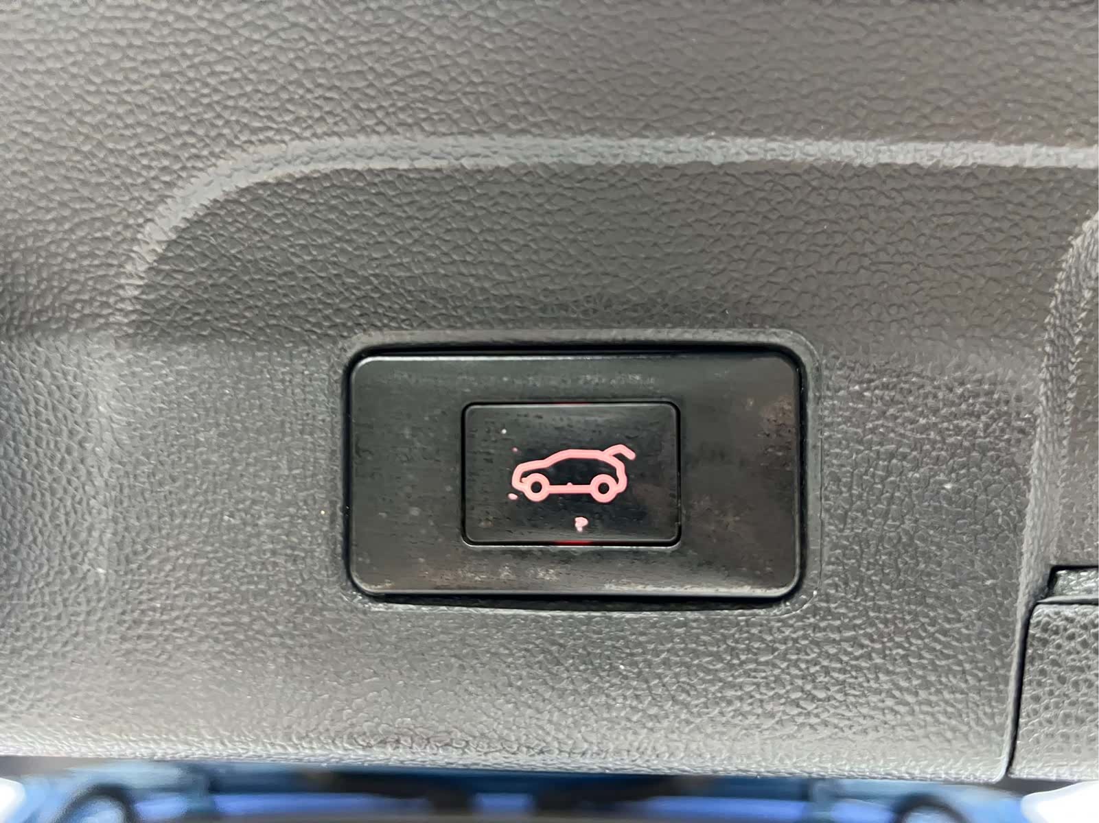 Volkswagen L, 2022 19