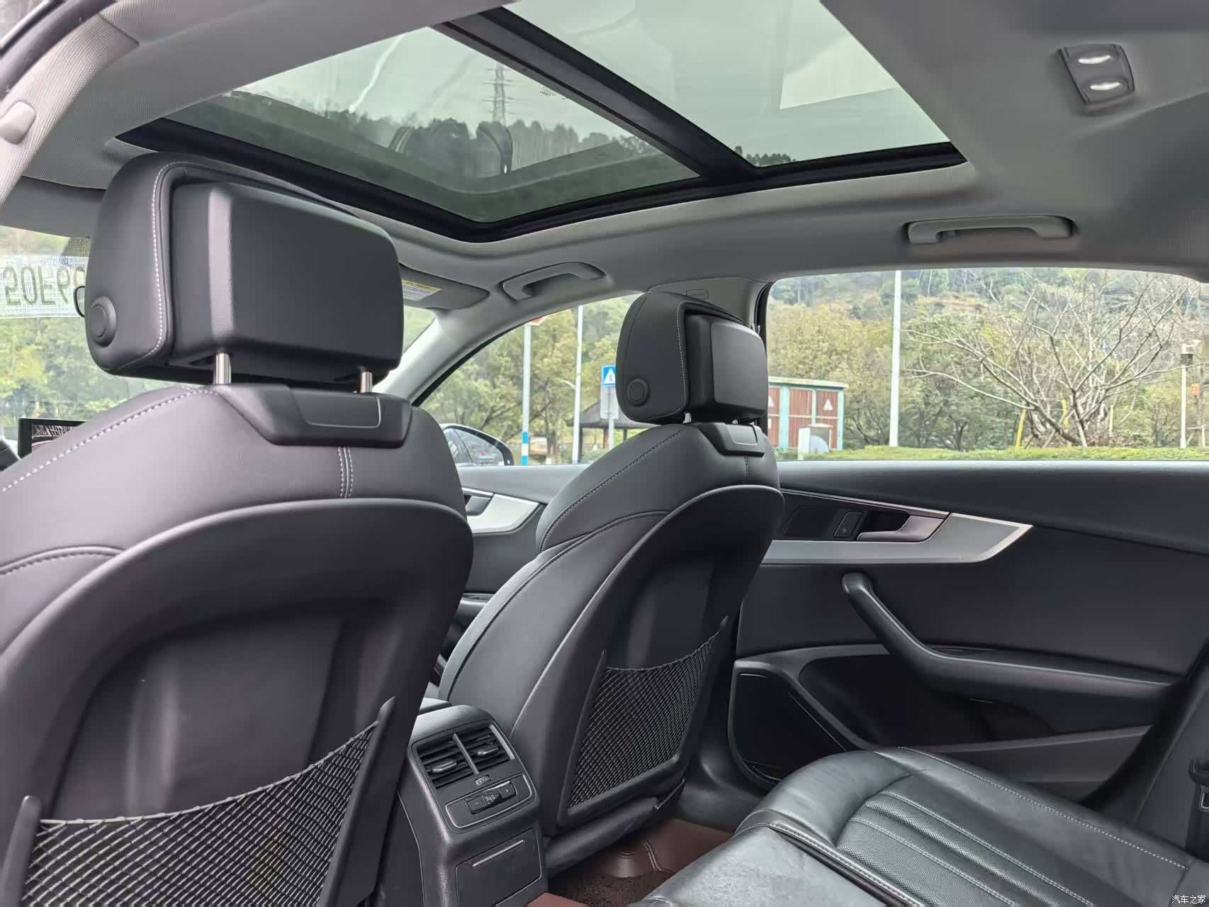 Audi A4L, 2020 все фото